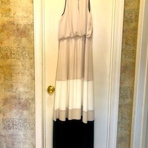 EUC White House Black Market dress